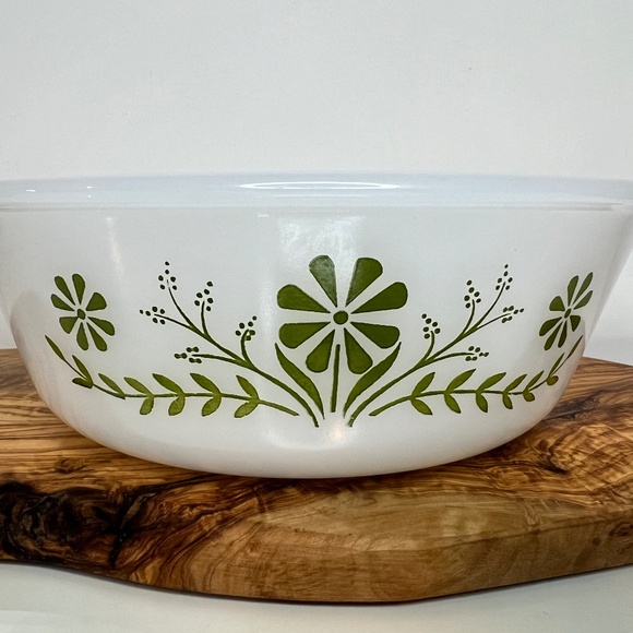 Vintage Jeannette Glasbake White Green Daisy 1 ½ Qt Casserole Dish #J2600 USA - Picture 2 of 16